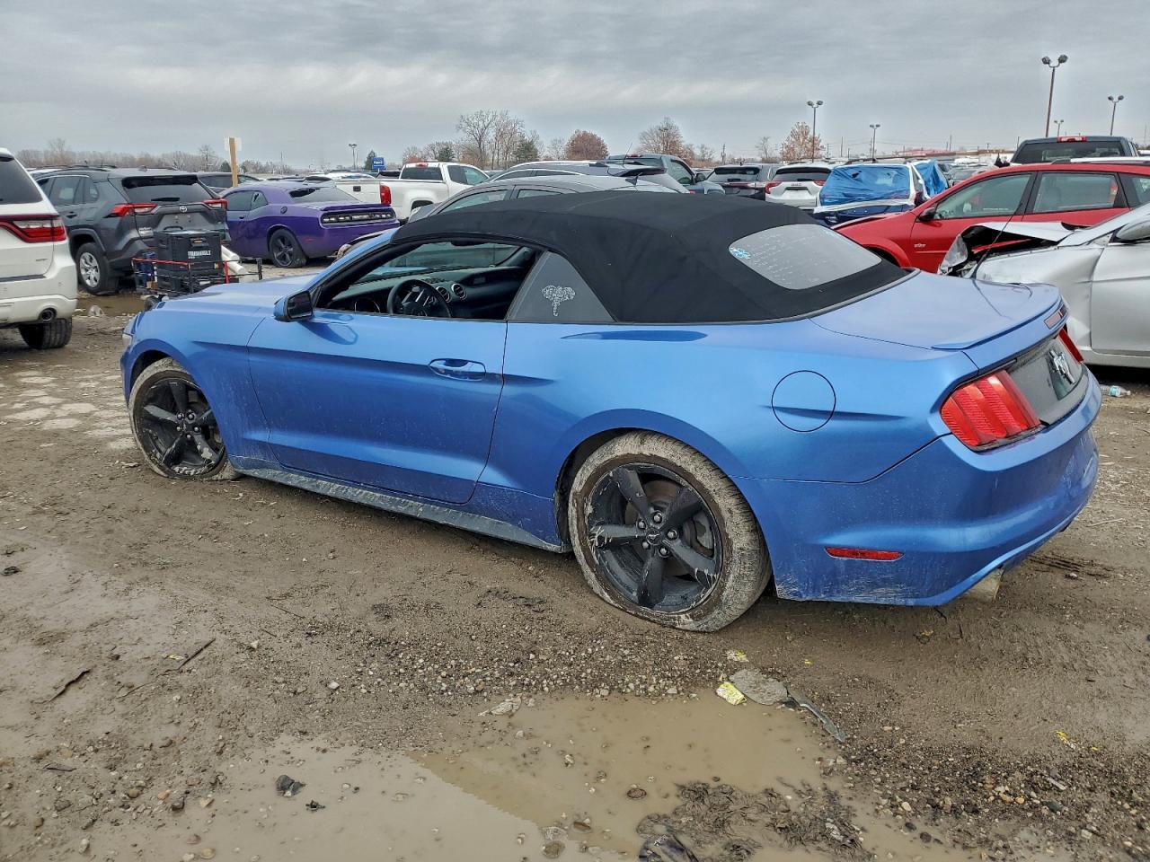 2016 Ford Mustang - zdjęcie 2