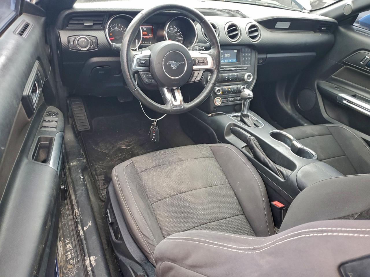 2016 Ford Mustang - zdjęcie 8