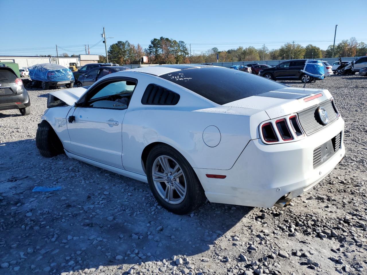 2014 Ford Mustang - zdjęcie 2