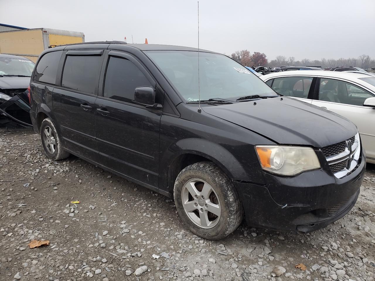 2013 Dodge Grand Caravan Sxt - zdjęcie 4