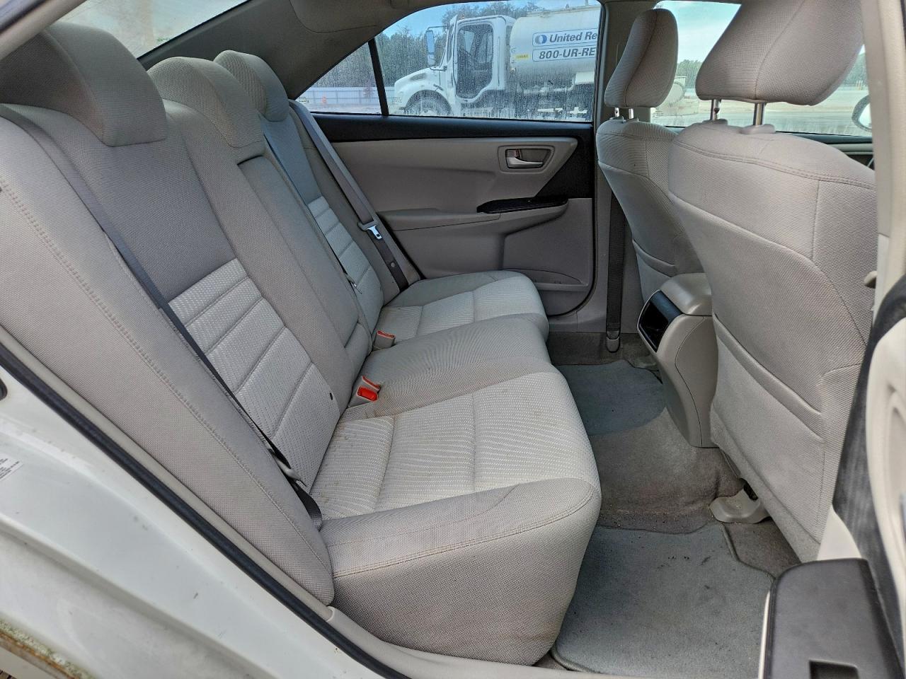 2016 Toyota Camry - zdjęcie 10