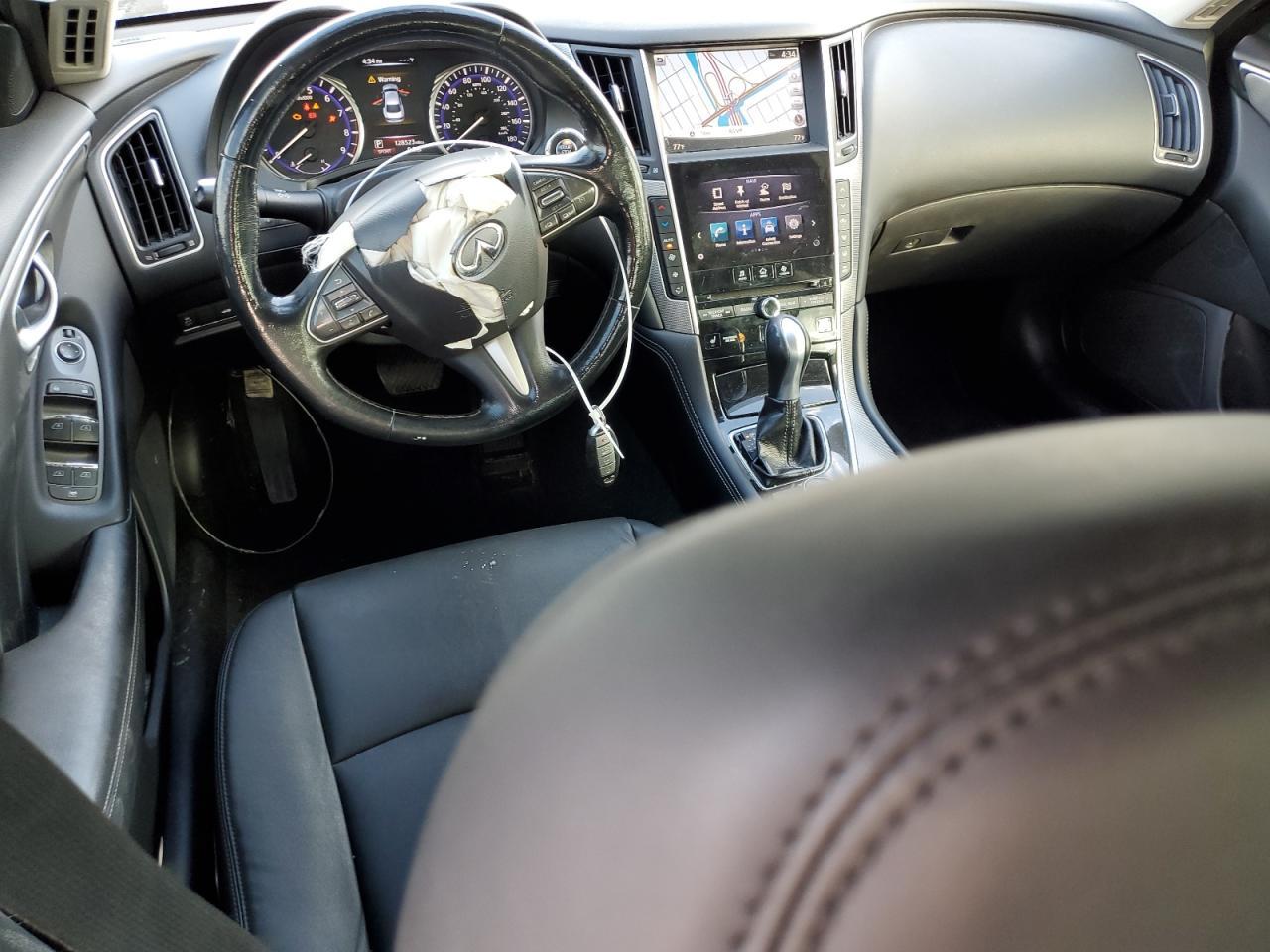 2015 Infiniti Q50 - zdjęcie 8