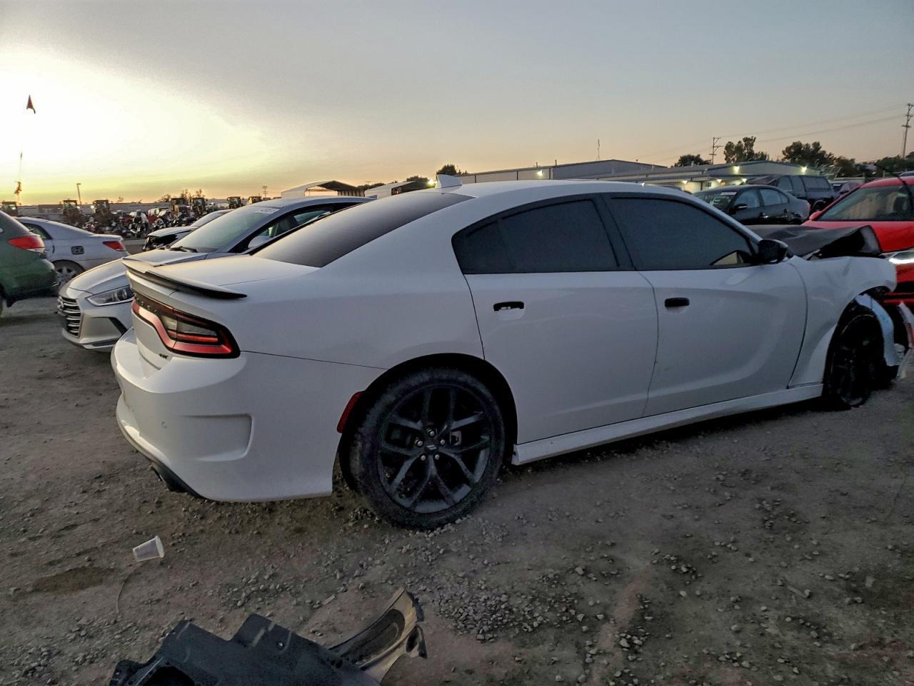 2021 Dodge Charger Gt - zdjęcie 3