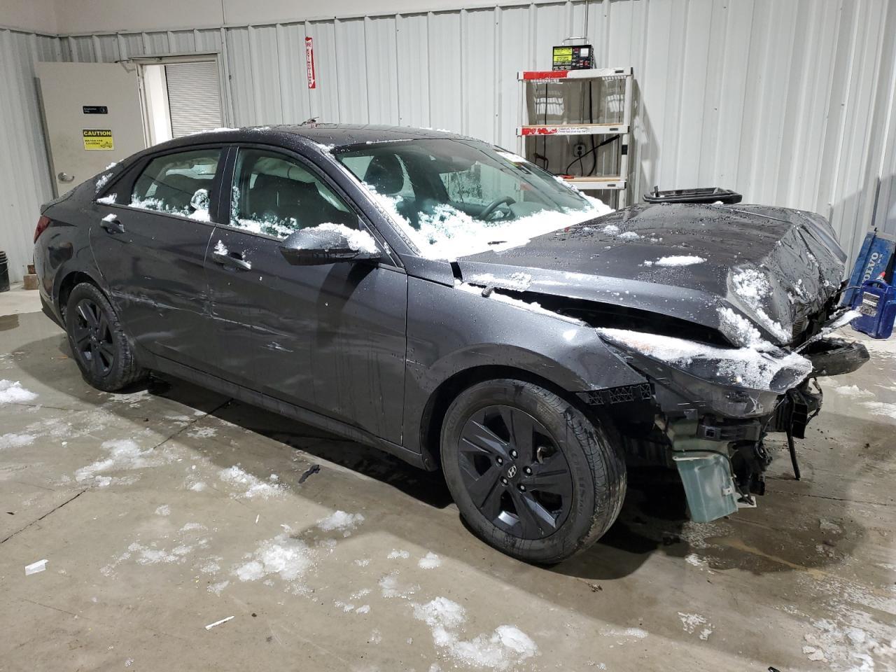 2022 Hyundai Elantra - zdjęcie 4