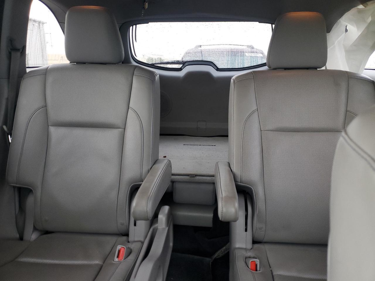 2015 Toyota Highlander - zdjęcie 10