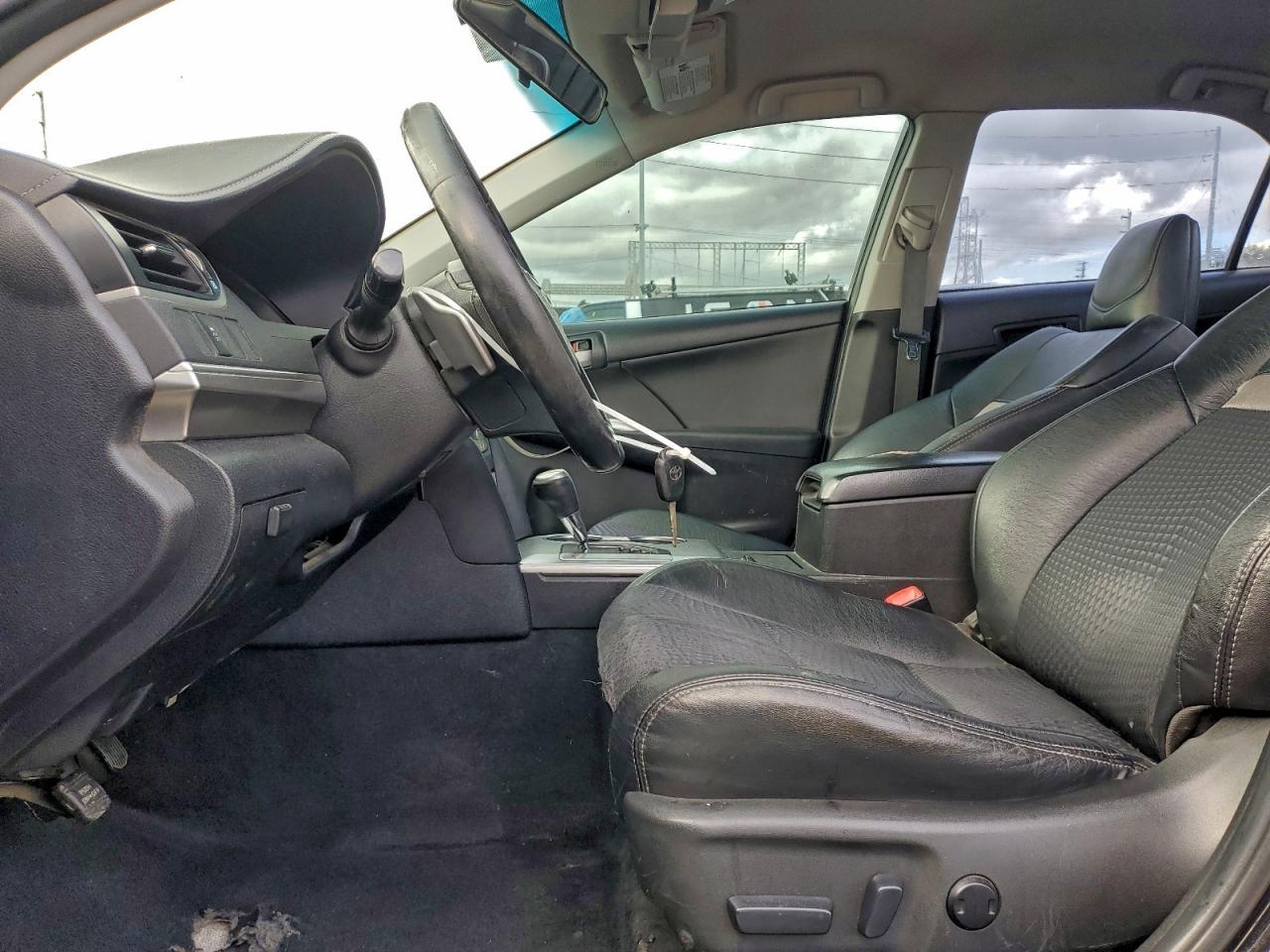 2014 Toyota Camry - zdjęcie 7
