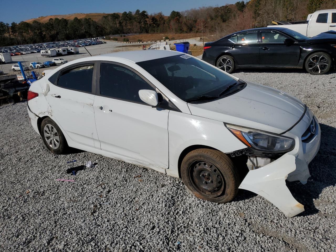2017 Hyundai Accent Se - zdjęcie 4
