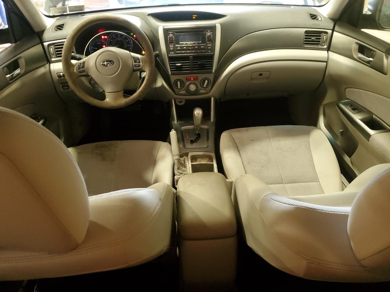 2013 Subaru Forester - zdjęcie 8