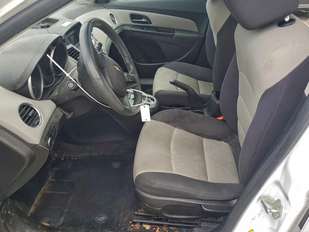 2014 Chevrolet Cruze Ls - zdjęcie 7