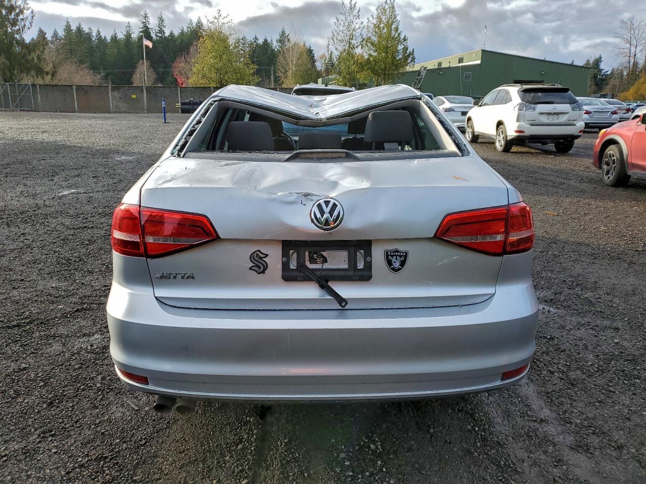 2015 Volkswagen Jetta - zdjęcie 6