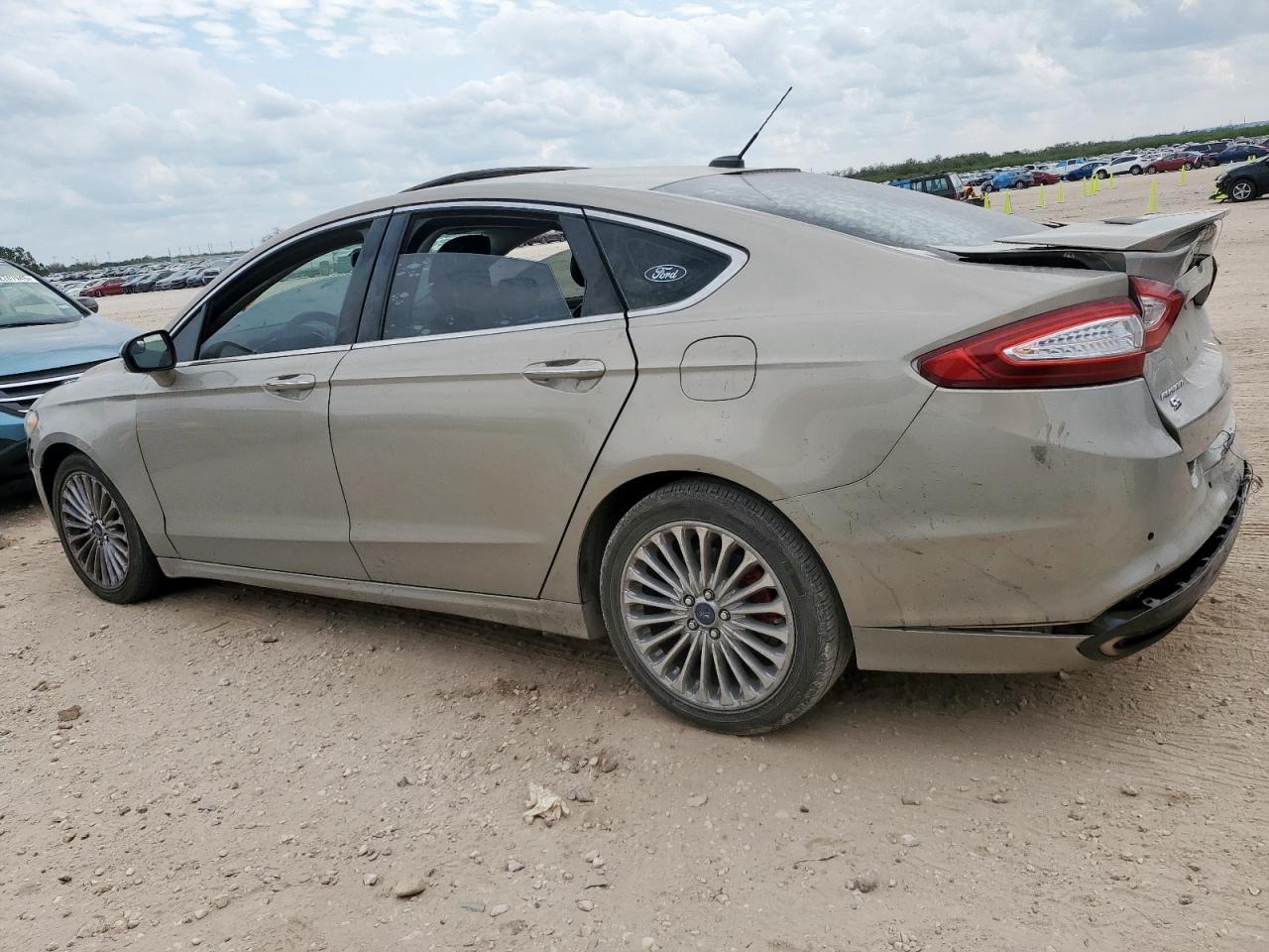 2015 Ford Fusion - zdjęcie 2