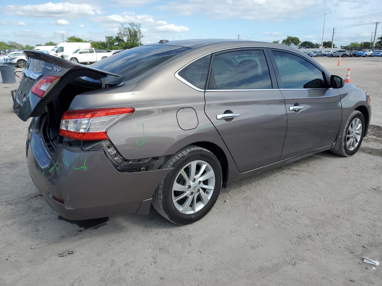 2015 Nissan Sentra - zdjęcie 3