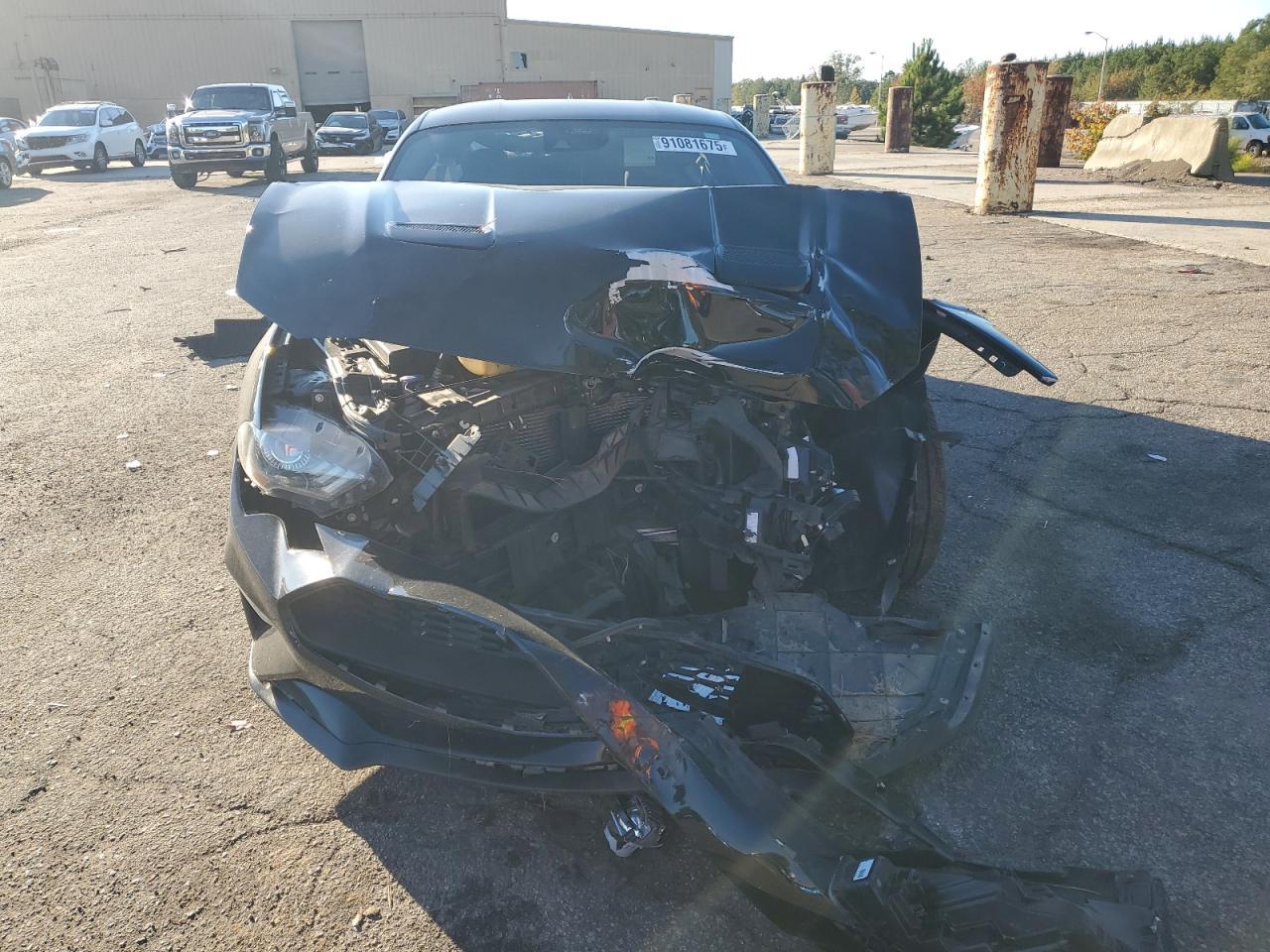 2021 Ford Mustang - zdjęcie 5