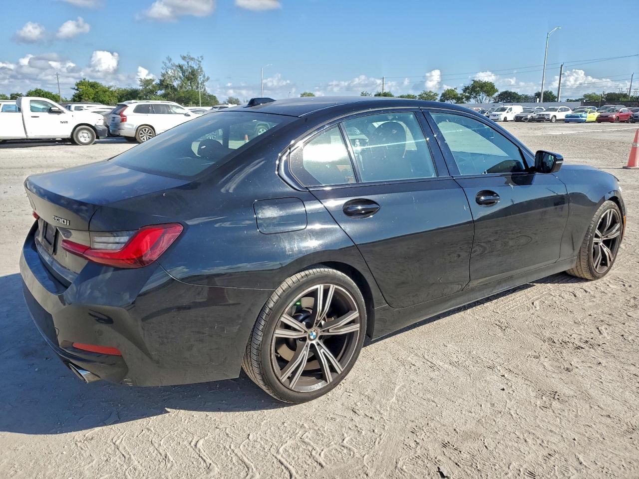 2023 BMW Seria 3 - zdjęcie 3