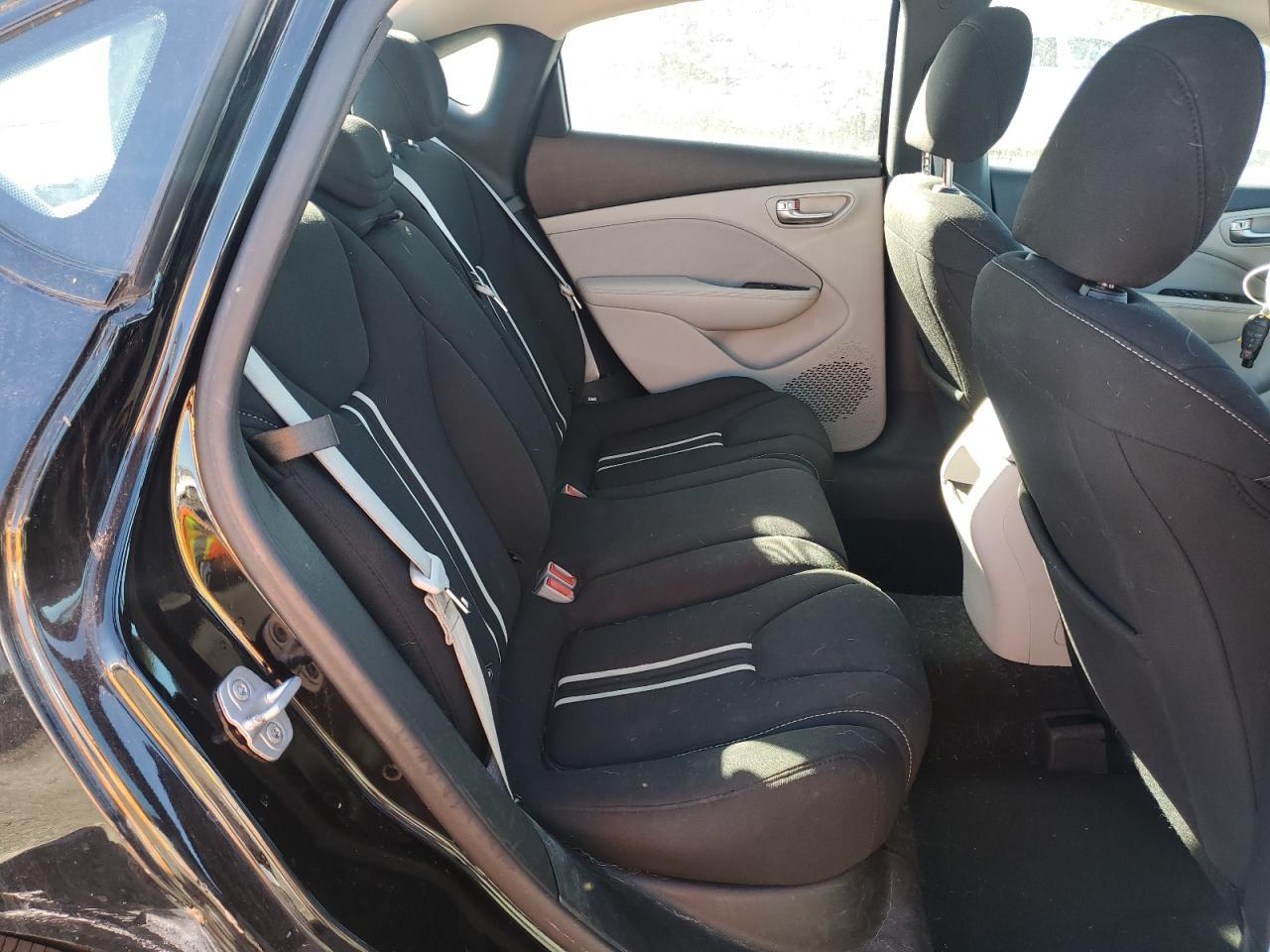 2013 Dodge Dart - zdjęcie 10