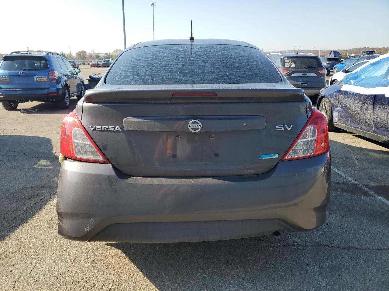 2015 Nissan Versa - zdjęcie 6
