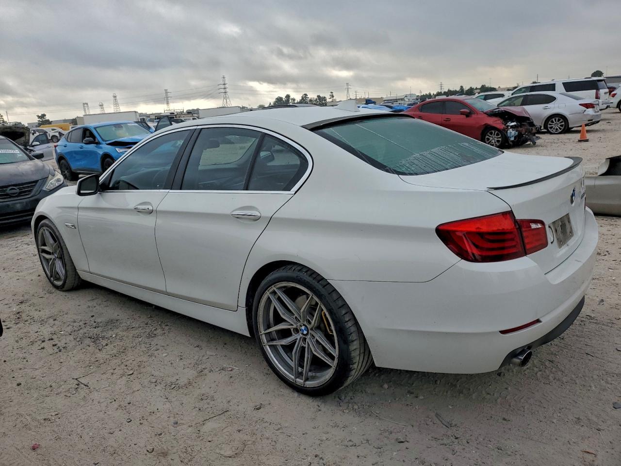 2013 BMW Seria 5 - zdjęcie 2