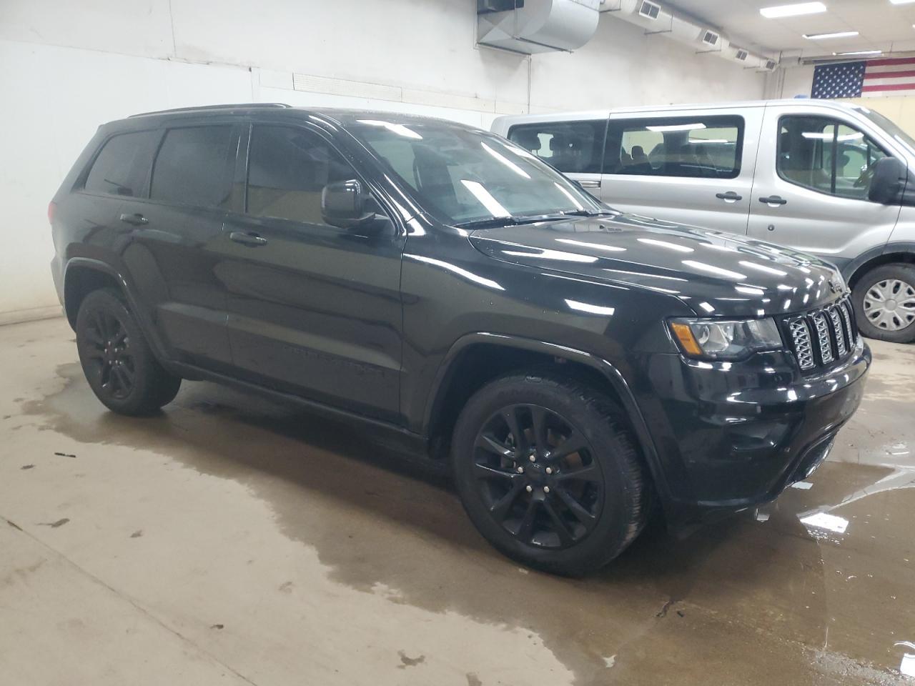 2011 Jeep Grand Cherokee Laredo - zdjęcie 4