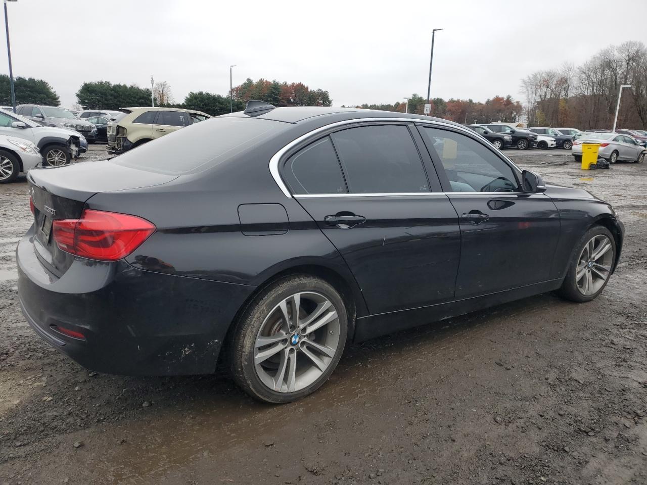 2018 BMW 330 Xi - zdjęcie 3
