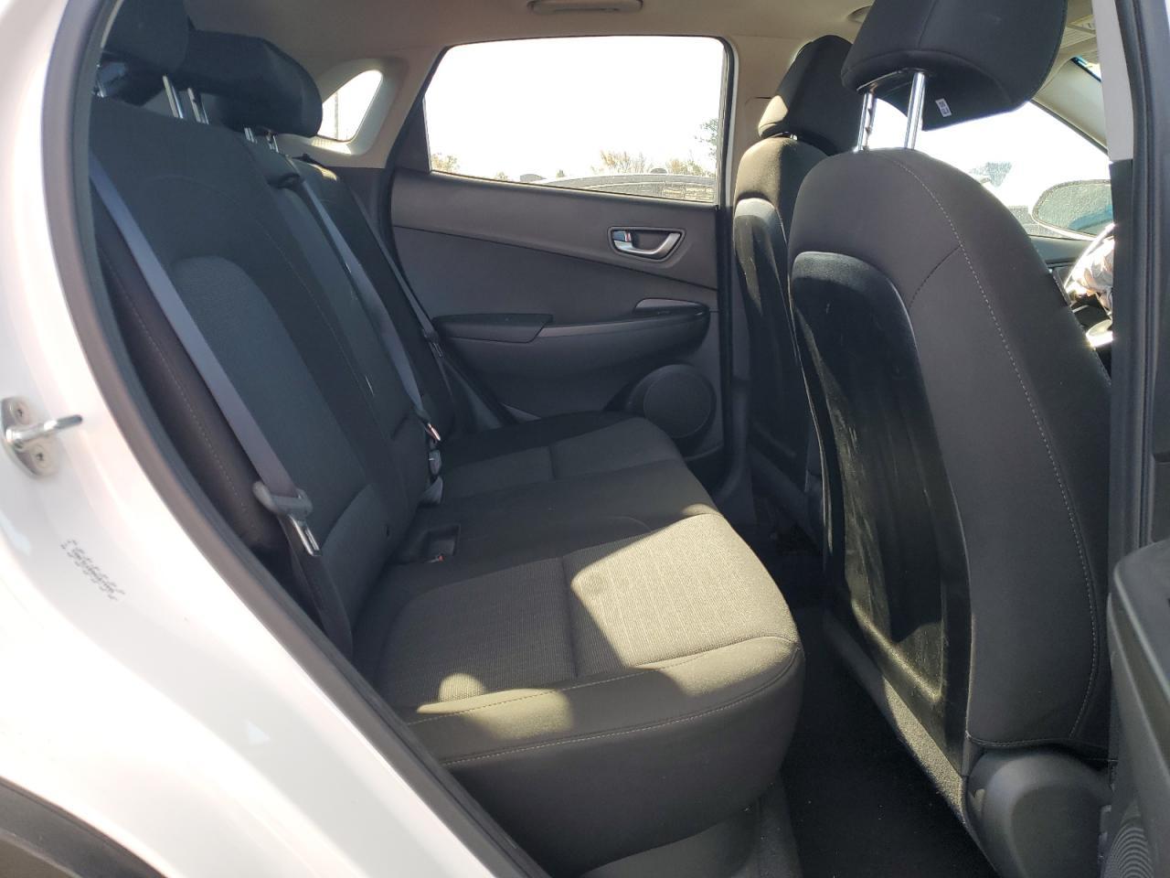 2022 Hyundai Kona - zdjęcie 11