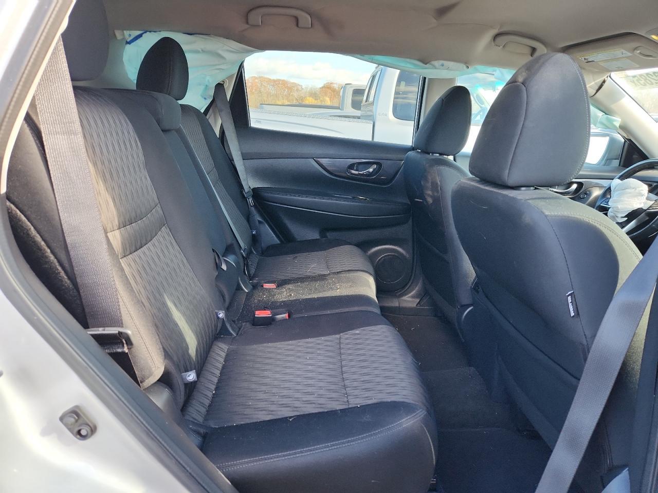 2018 Nissan Rogue - zdjęcie 11