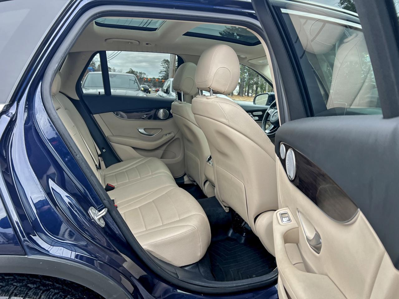 2016 Mercedes-Benz GLC - zdjęcie 6