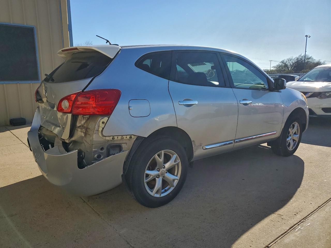 2013 Nissan Rogue S - zdjęcie 3
