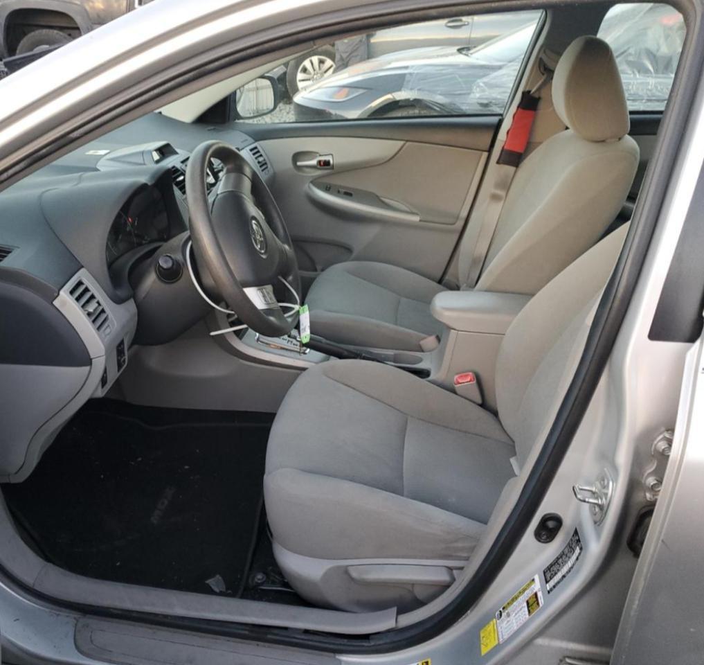 2013 Toyota Corolla Base - zdjęcie 7