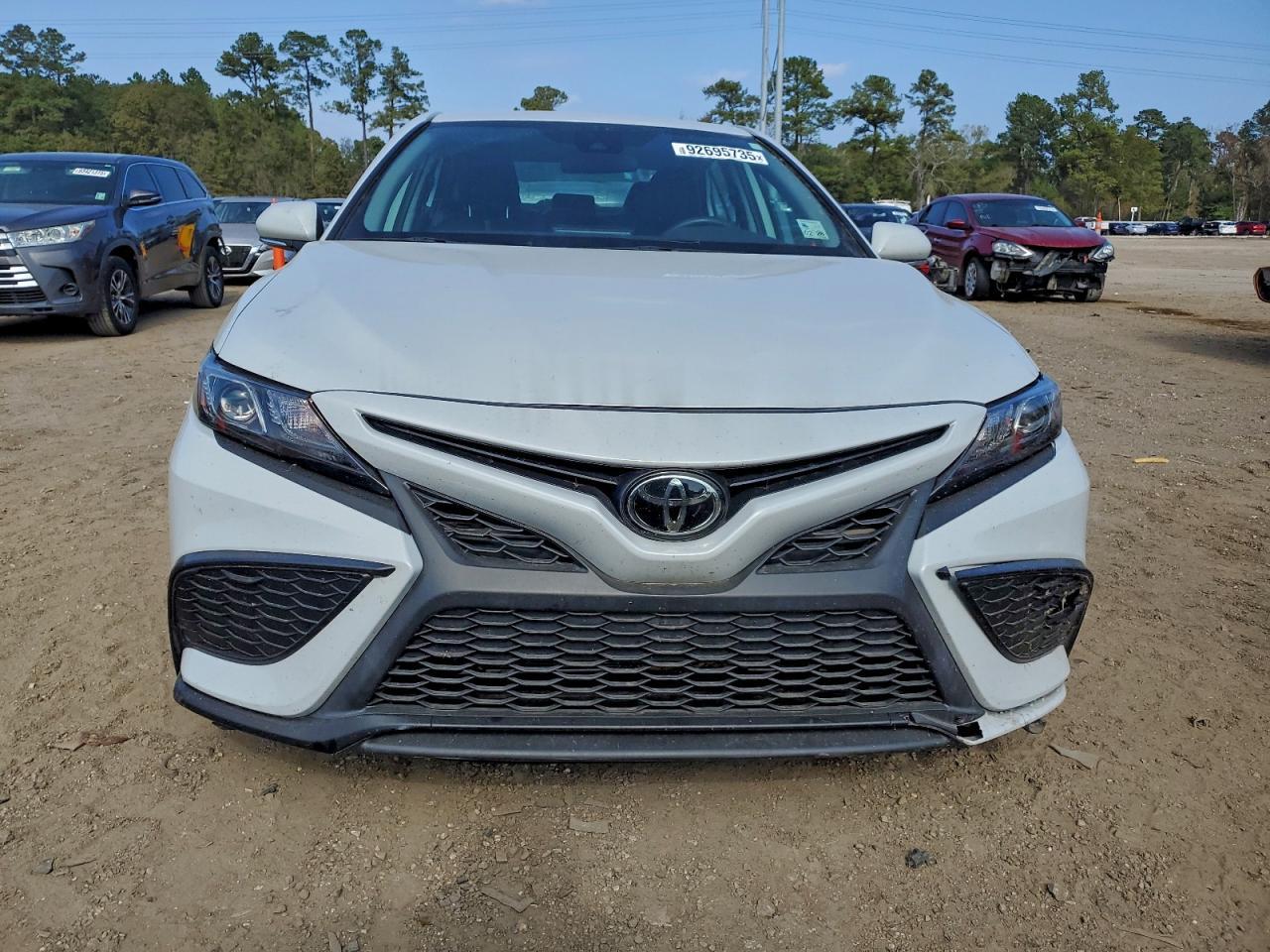 2023 Toyota Camry - zdjęcie 5