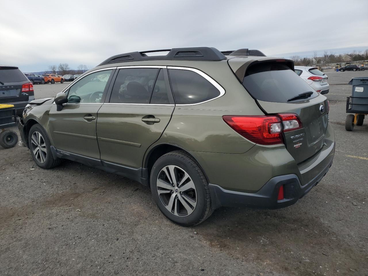 2018 Subaru Outback - zdjęcie 2