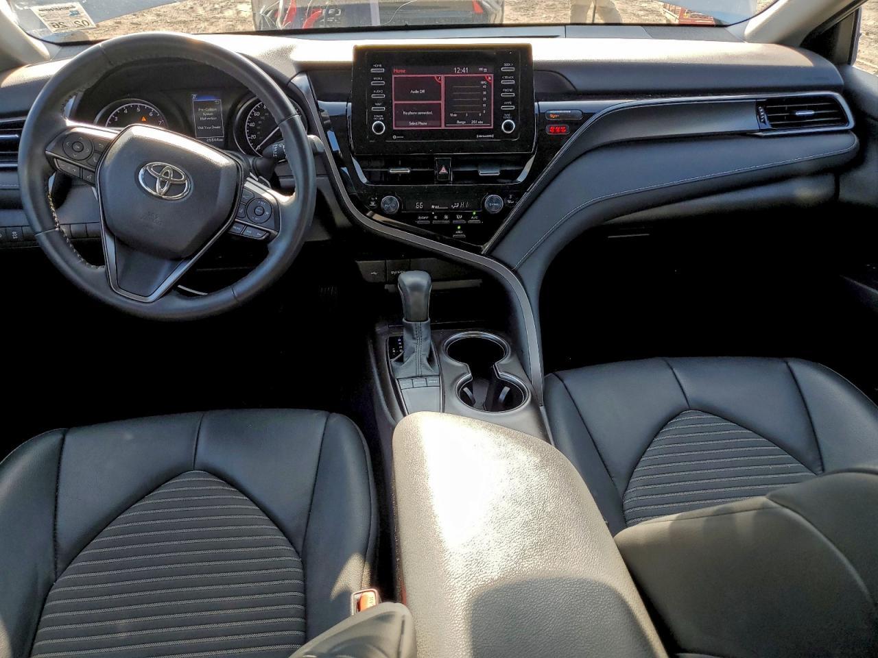 2023 Toyota Camry - zdjęcie 8