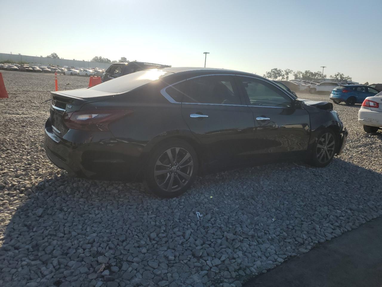 2018 Nissan Altima 2.5 - zdjęcie 3