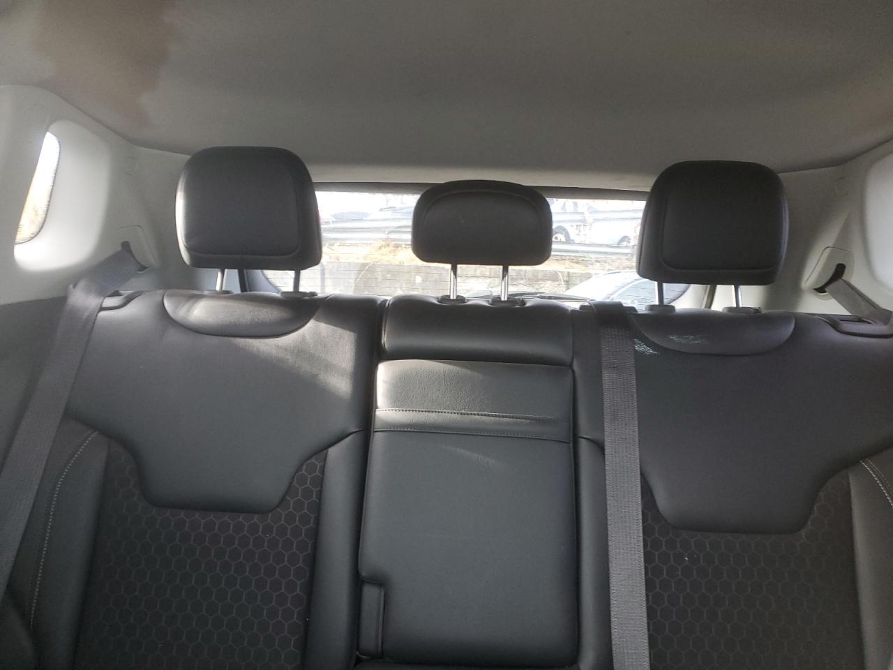 2018 Jeep Compass Latitude - zdjęcie 10