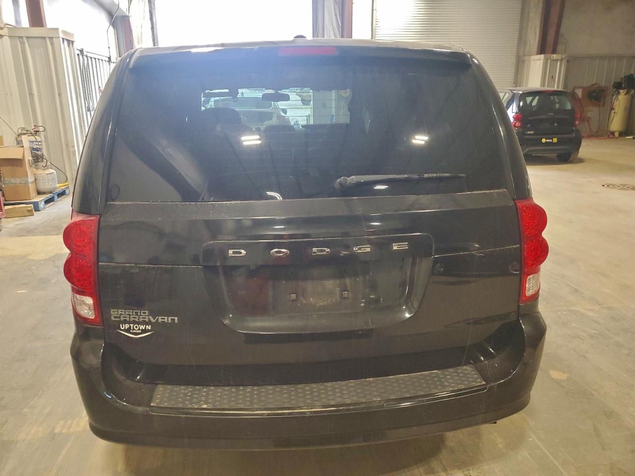 2016 Dodge Caravan - zdjęcie 6