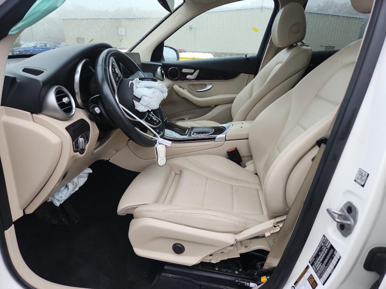 2022 Mercedes-Benz Glc 300 - zdjęcie 7