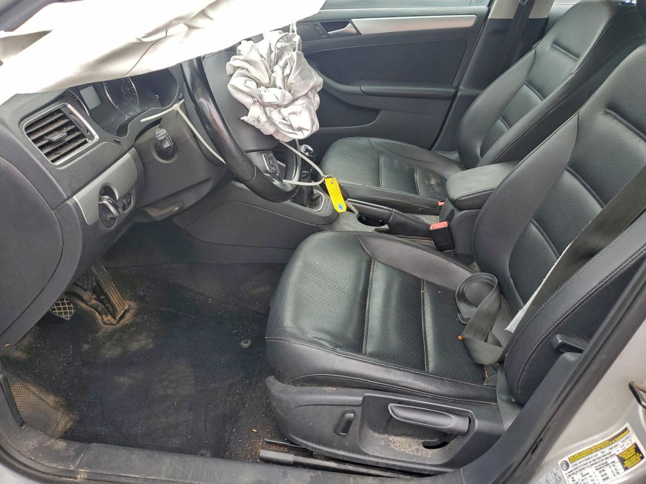 2014 Volkswagen Jetta - zdjęcie 7