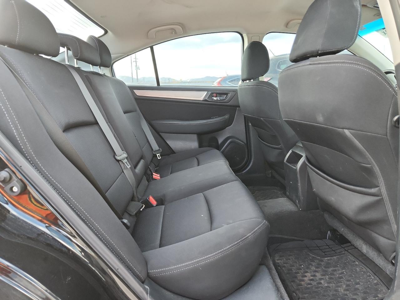 2015 Subaru Legacy - zdjęcie 10