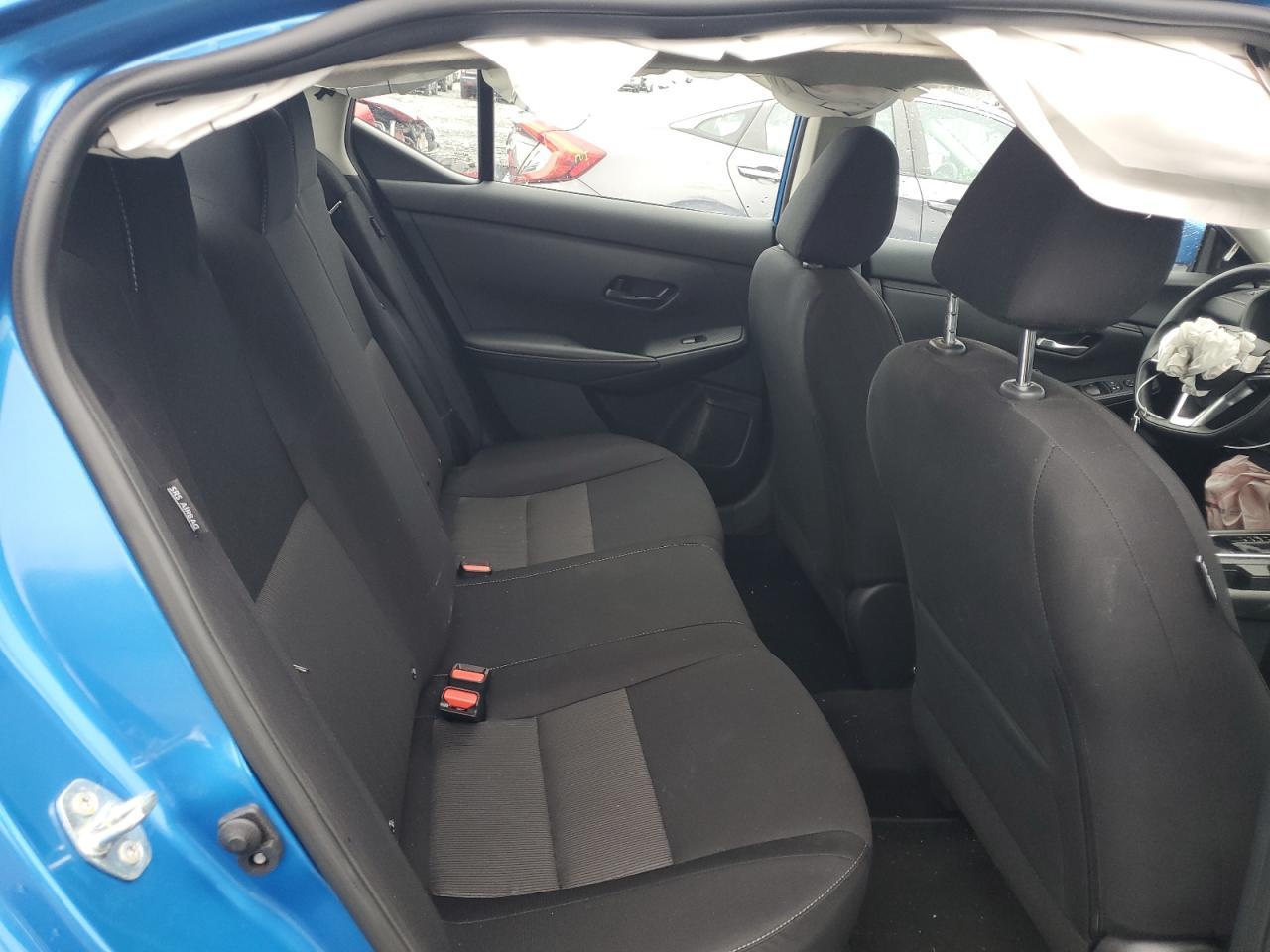 2025 Nissan Sentra - zdjęcie 10