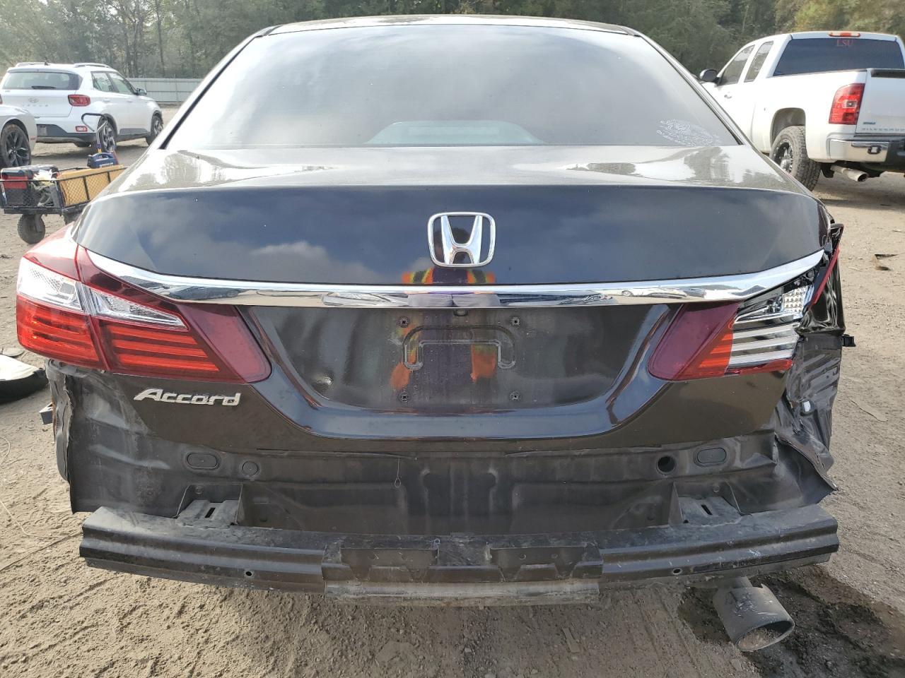 2017 Honda Accord - zdjęcie 6