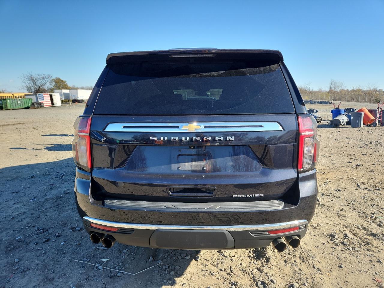 2023 Chevrolet Suburban C1500 Premier - zdjęcie 6