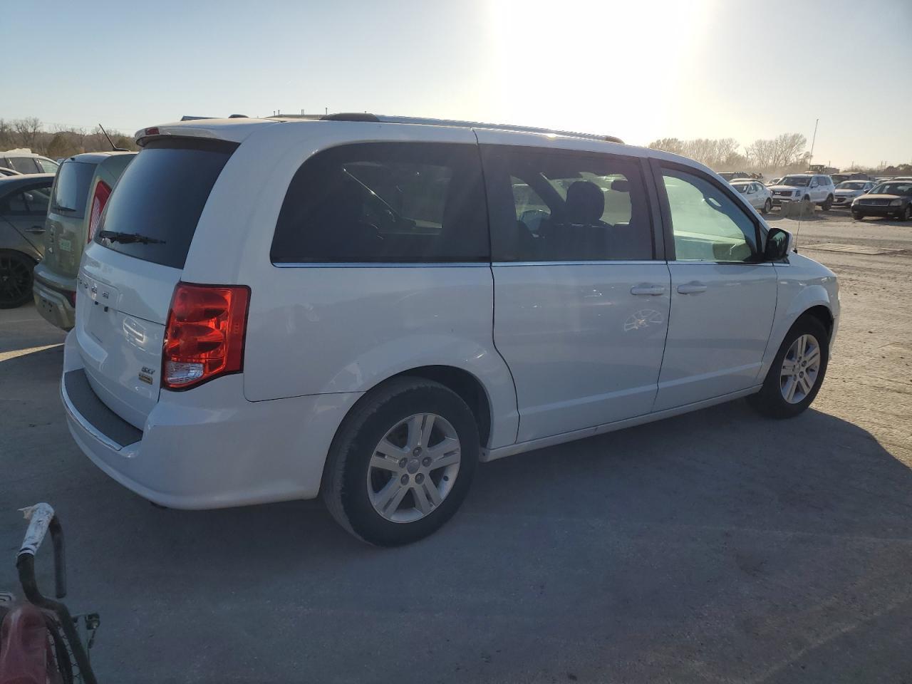 2018 Dodge Grand Caravan Sxt - zdjęcie 3