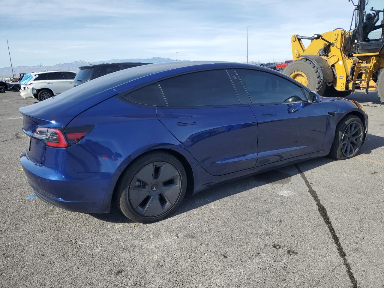 2022 Tesla Model 3 - zdjęcie 3