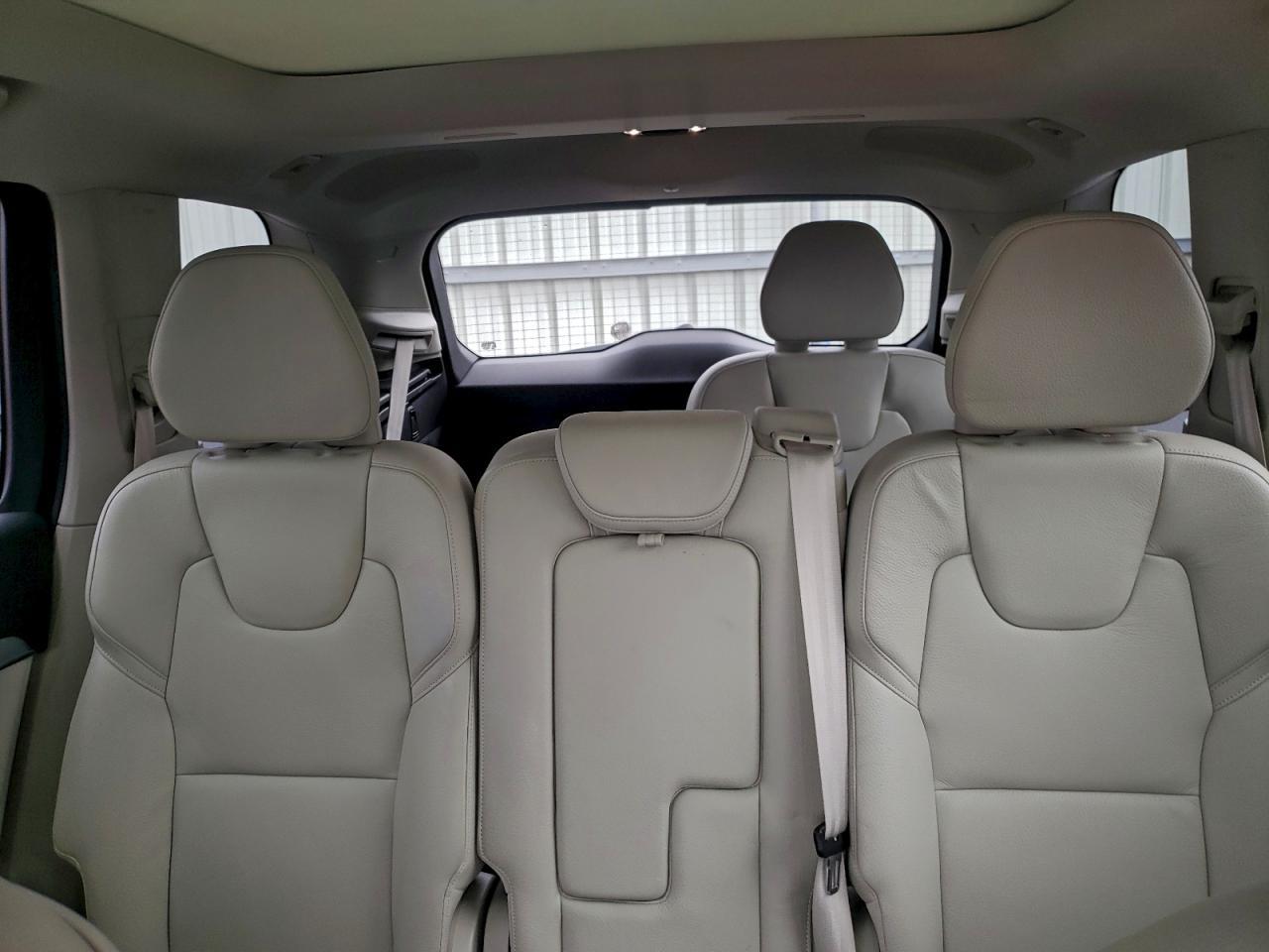 2017 Volvo XC90 - zdjęcie 10