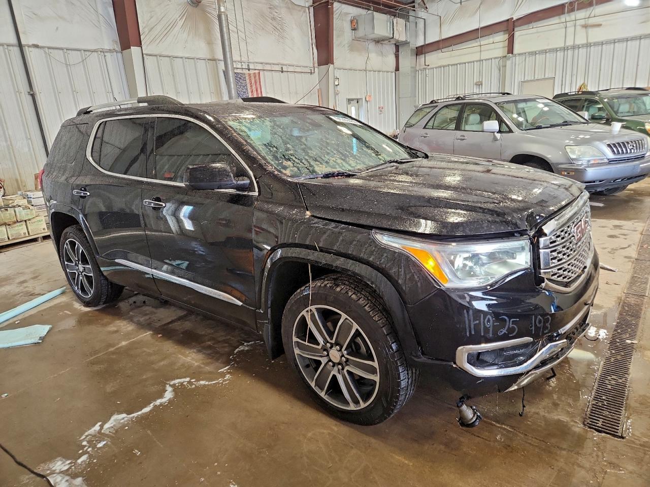 2018 GMC Acadia Denali - zdjęcie 4