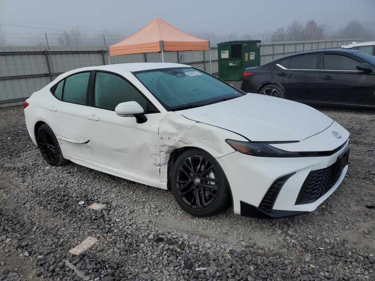 2026 Toyota Camry Xse - zdjęcie 4