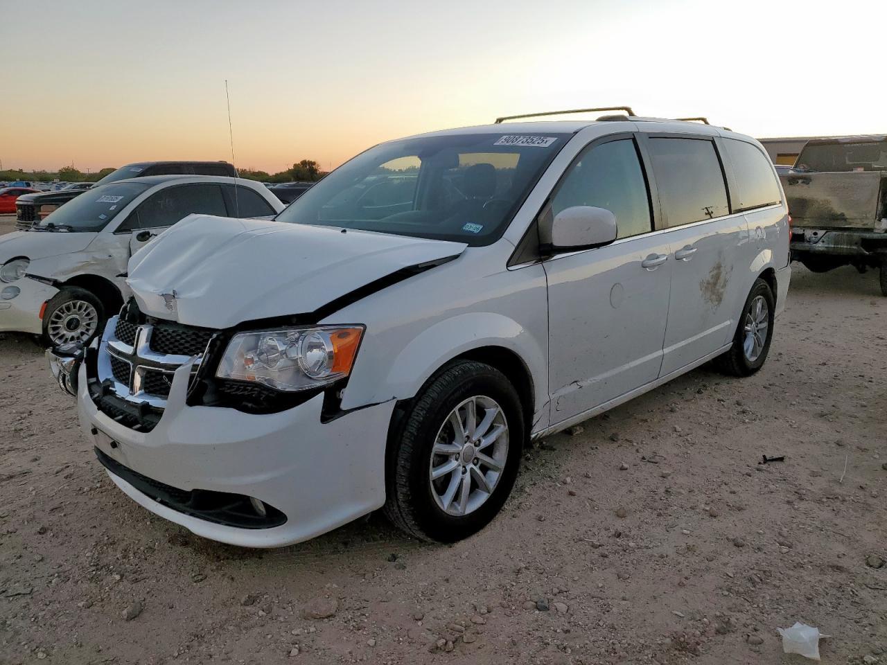 2019 Dodge Grand Caravan Sxt - zdjęcie główne