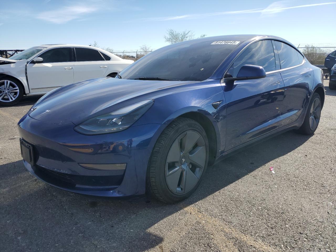 2022 Tesla Model 3 - zdjęcie główne