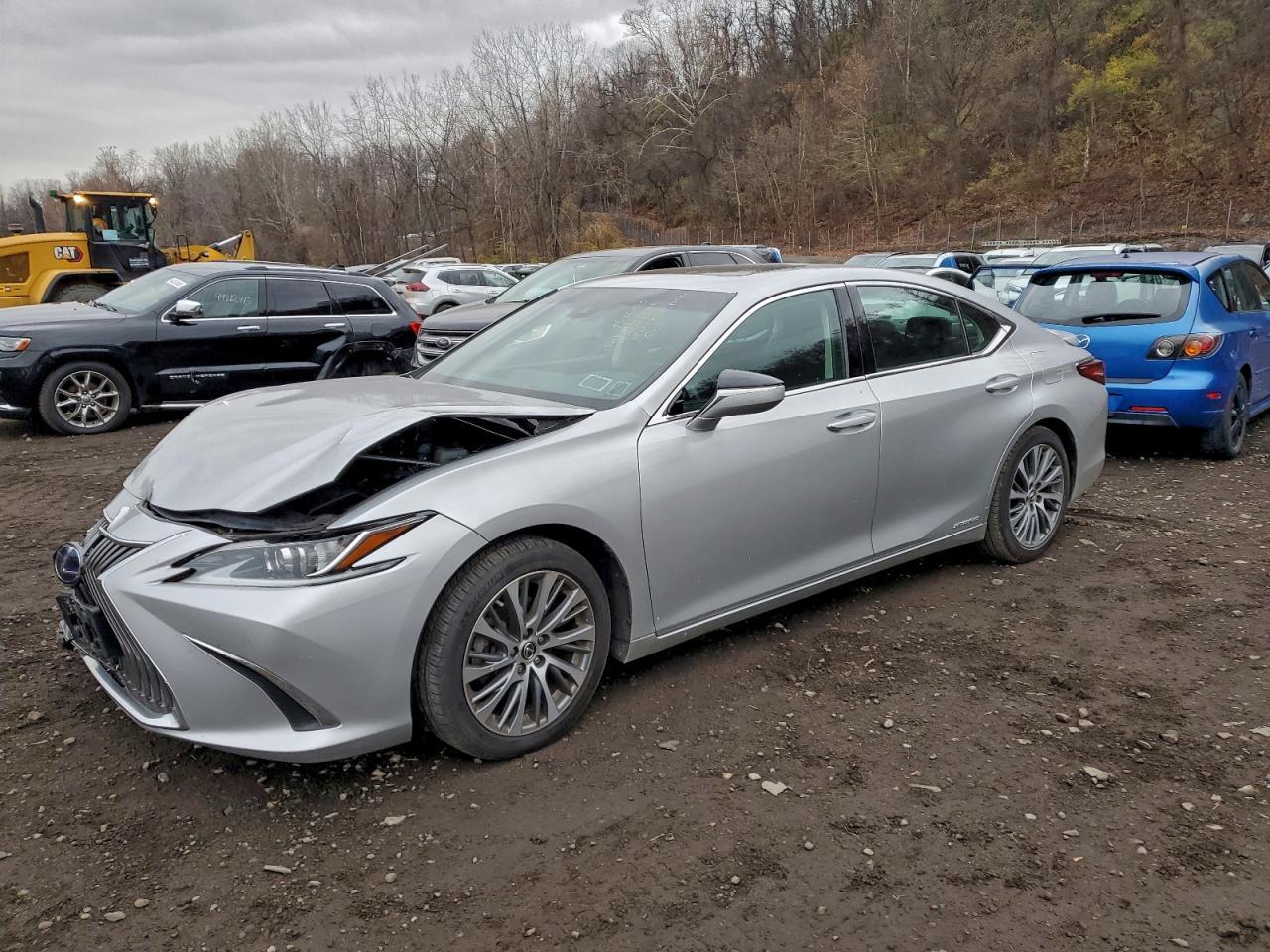 2020 Lexus ES - zdjęcie główne