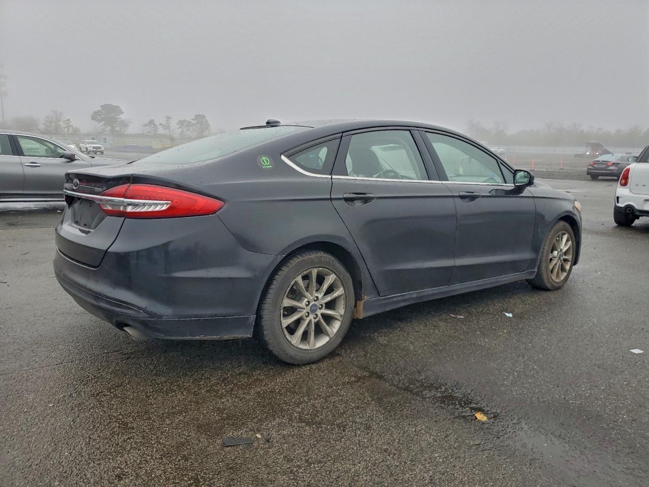 2017 Ford Fusion - zdjęcie 3