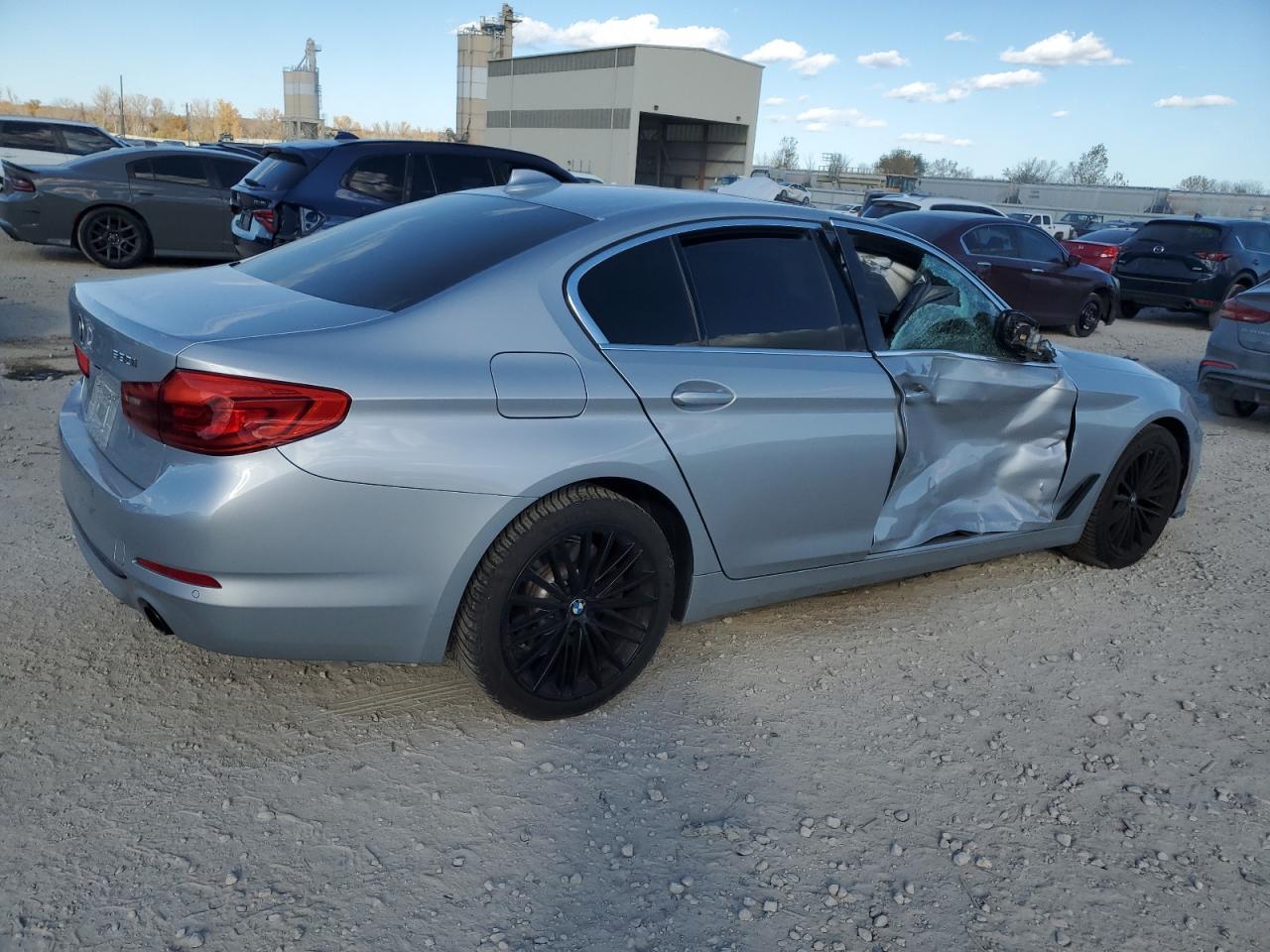 2019 BMW 530 I - zdjęcie 3